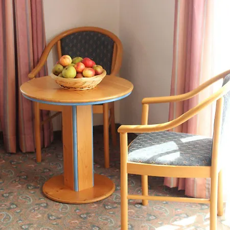 Alpenhotel Widderstein ホテル