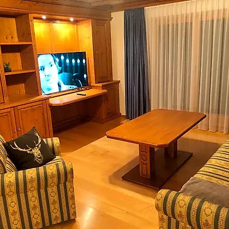 Alpenhotel Widderstein מיטלברג